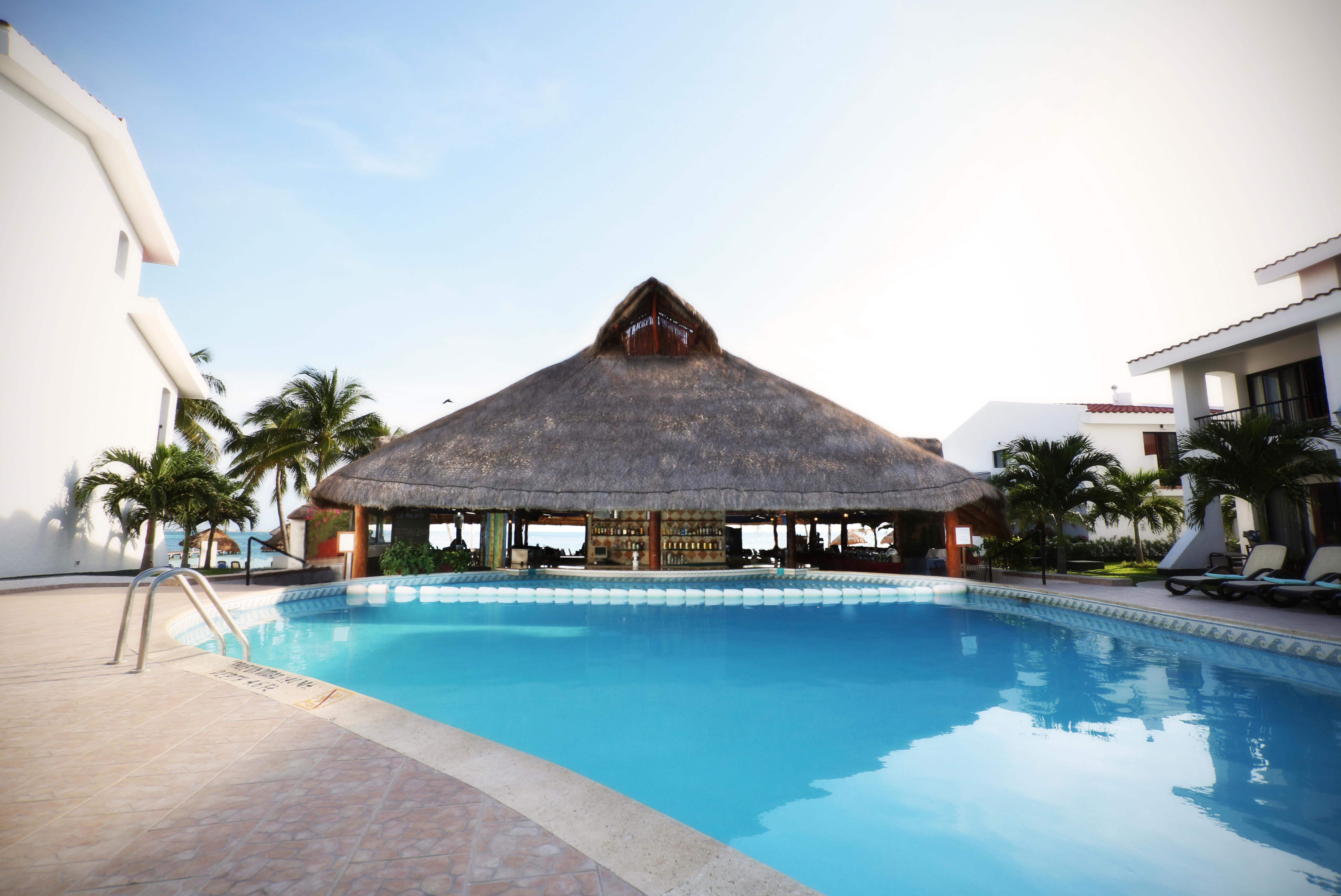 The Royal Cancun All Suites Resort Exterior photo