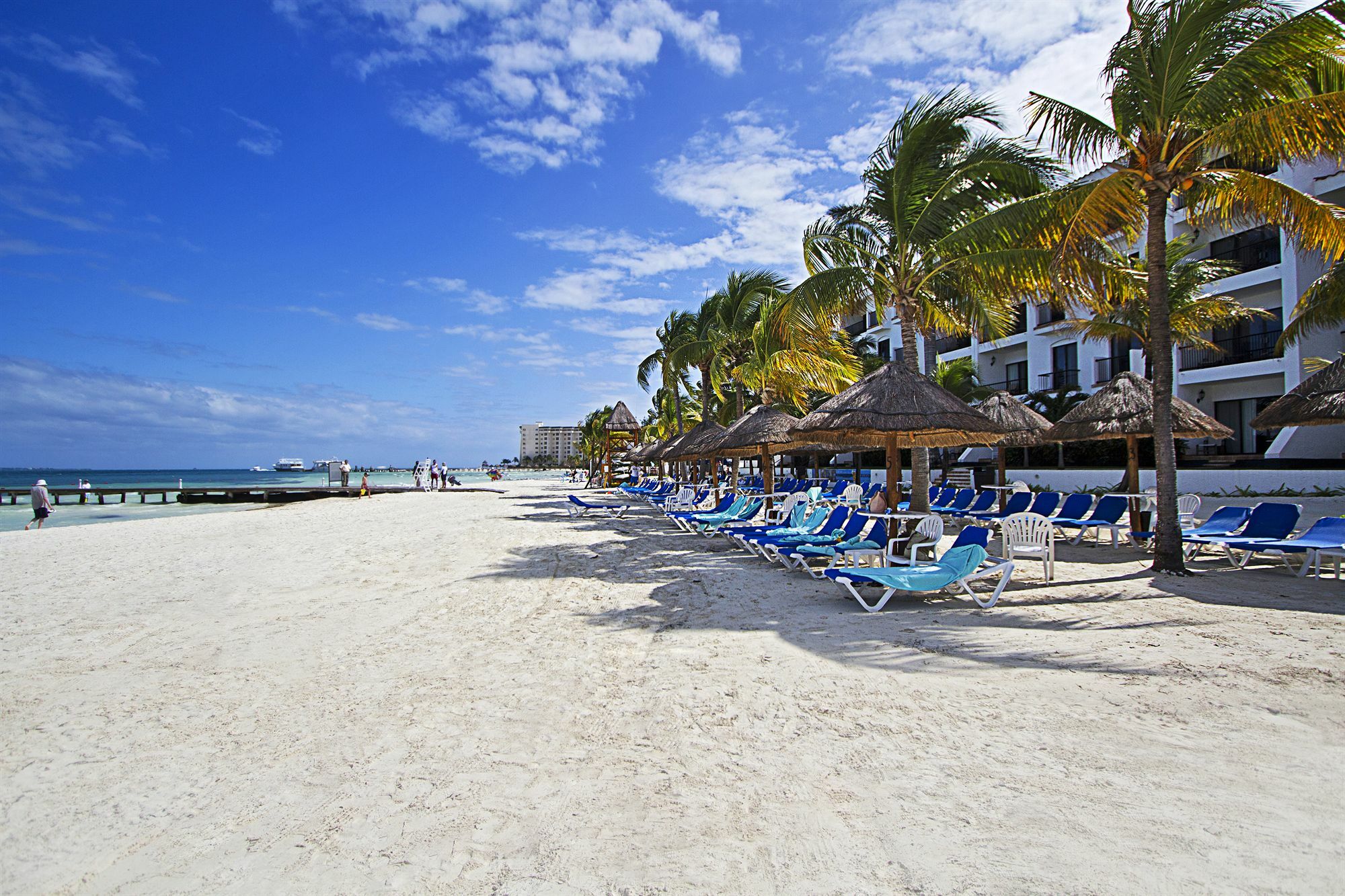 The Royal Cancun All Suites Resort Exterior photo