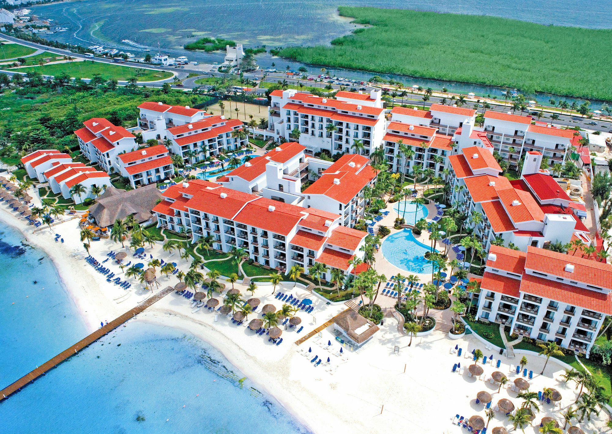 The Royal Cancun All Suites Resort Exterior photo