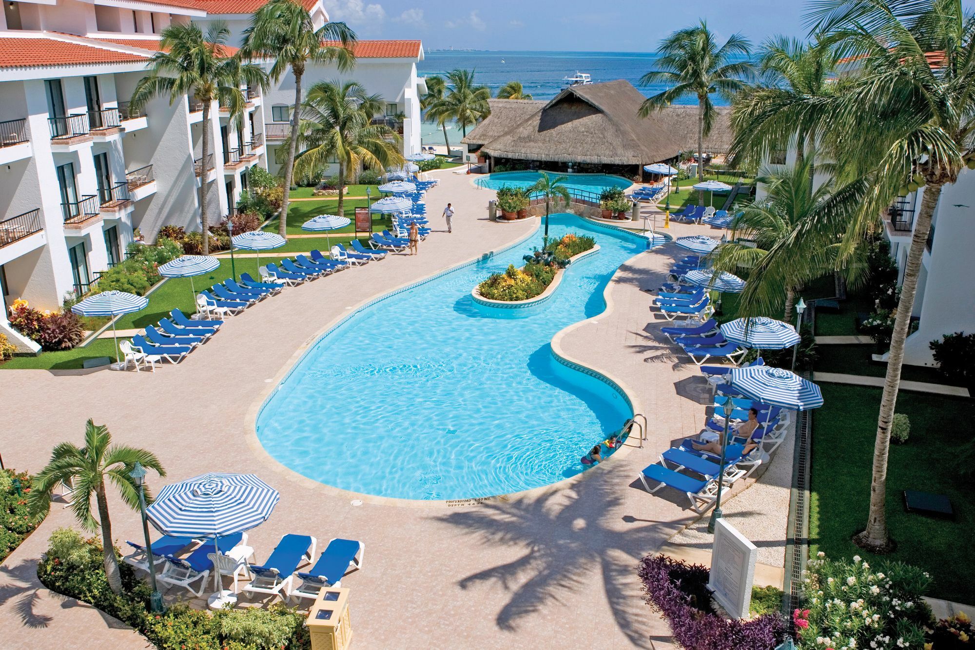 The Royal Cancun All Suites Resort Exterior photo